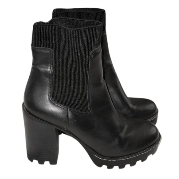 Black Chunky Heeled Booties Round Toes Faux Leather Size 7 - Picture 1 of 5